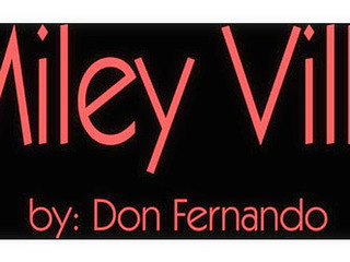 Horny Miley's got nipple